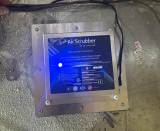 Air scrubber