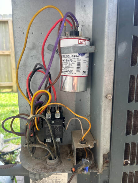 Ac capacitor