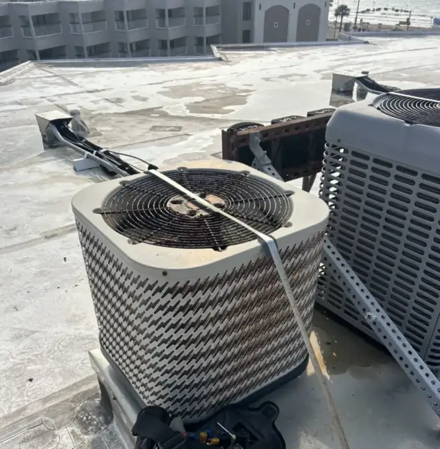 Condenser 